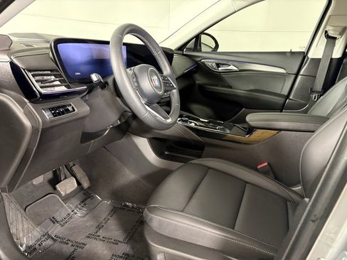 Used 2025 Buick Envision Preferred image 21