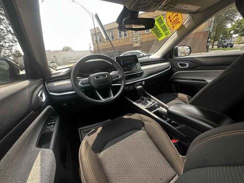 Used 2022 Jeep Compass Sport image 16