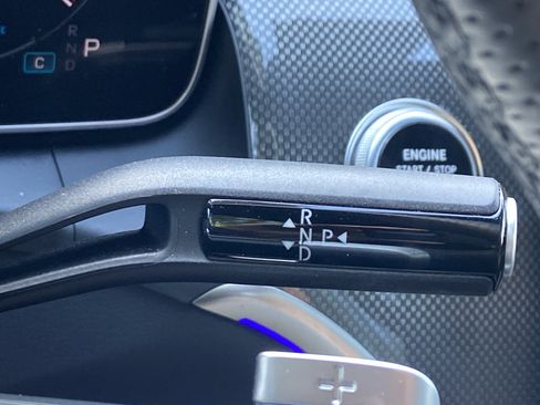 Certified 2025 Mercedes-Benz GLC 300 4MATIC image 32