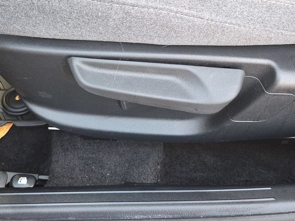 Certified 2025 Kia K4 EX FWD image 35