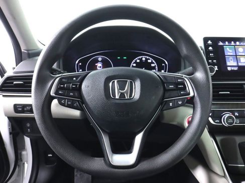 Used 2018 Honda Accord EX image 12