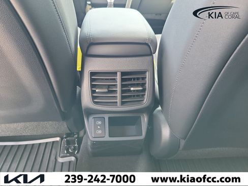 New 2026 Kia Seltos S FWD image 12