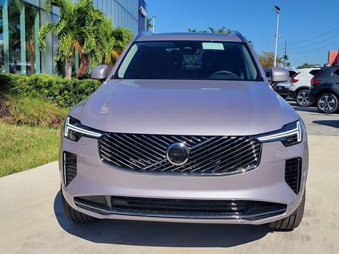 New 2026 Volvo XC90 B5 Core image 2