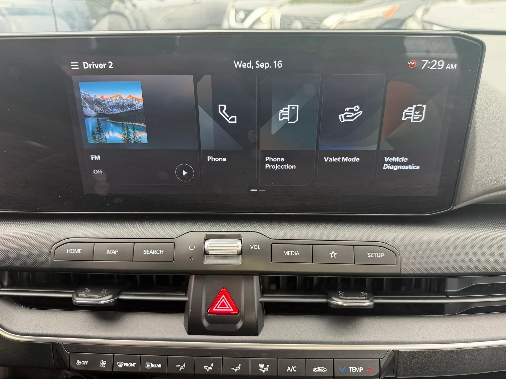 Used 2025 Kia K4 FWD image 18