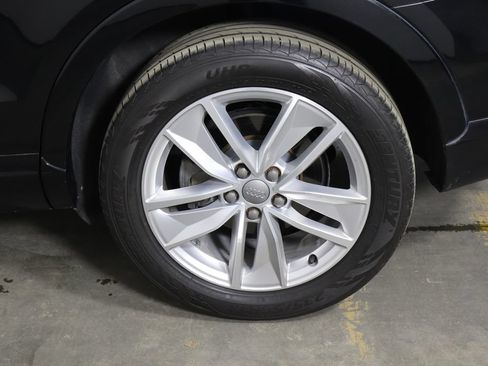 Used 2018 Audi Q3 2.0T Premium Plus w/ Premium Plus Package AWD/4WD image 27