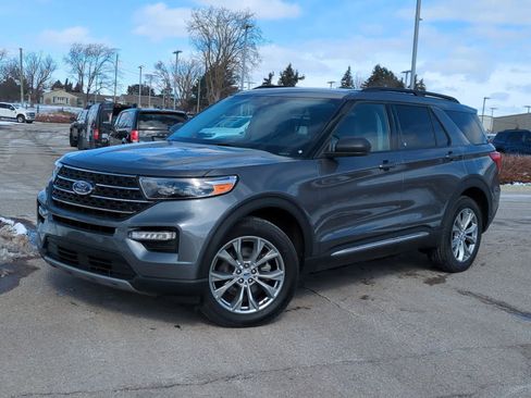 Certified 2023 Ford Explorer XLT w/ Equipment Group 202A image 1