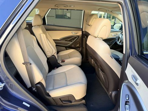 Used 2017 Hyundai Santa Fe Limited image 20