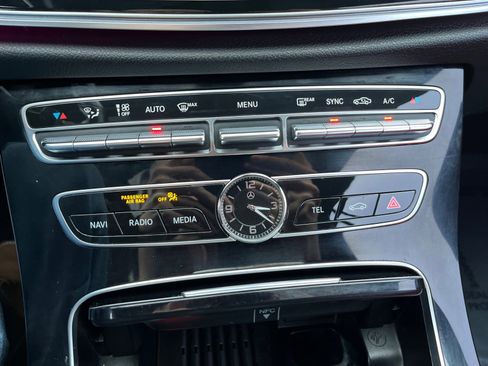 Used 2020 Mercedes-Benz E 450 4MATIC Coupe w/ AMG Line image 29