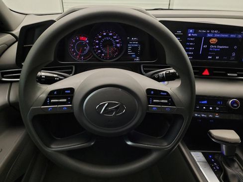 Used 2023 Hyundai Elantra SEL w/ Cargo Package image 22