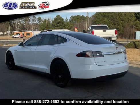Used 2015 Tesla Model S 70 image 5