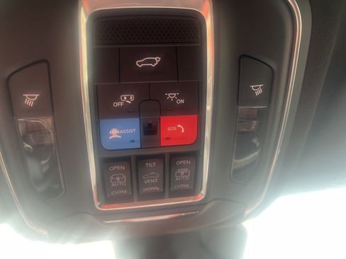 New 2026 Jeep Grand Cherokee L Limited AWD/4WD image 30