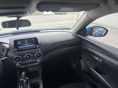 Used 2025 Nissan Sentra SV FWD image 29