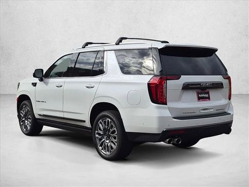 Used 2024 GMC Yukon Denali Ultimate AWD/4WD image 8