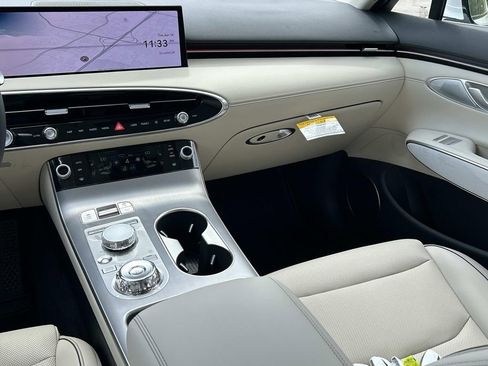 New 2026 Genesis GV70 2.5T Advanced image 24