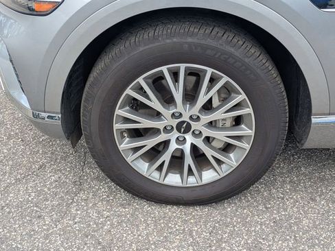 Used 2025 Genesis GV80 2.5T Standard AWD/4WD image 10