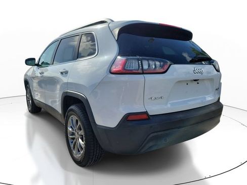 Used 2019 Jeep Cherokee Latitude Plus w/ Comfort/Convenience Group AWD/4WD image 3