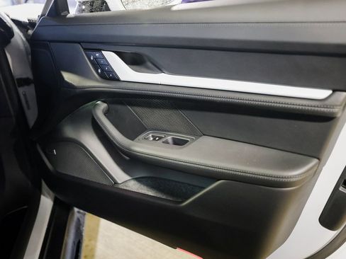New 2026 Porsche Taycan GTS AWD/4WD image 28