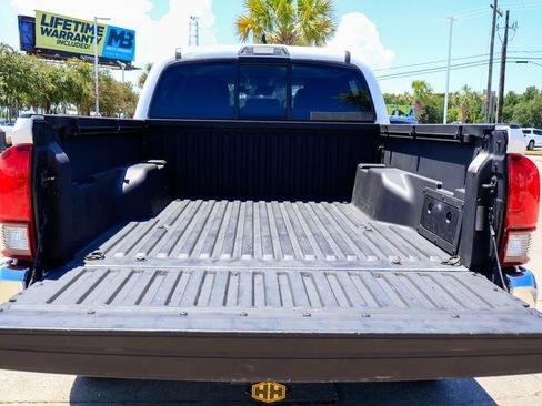 Used 2023 Toyota Tacoma SR5 RWD image 26