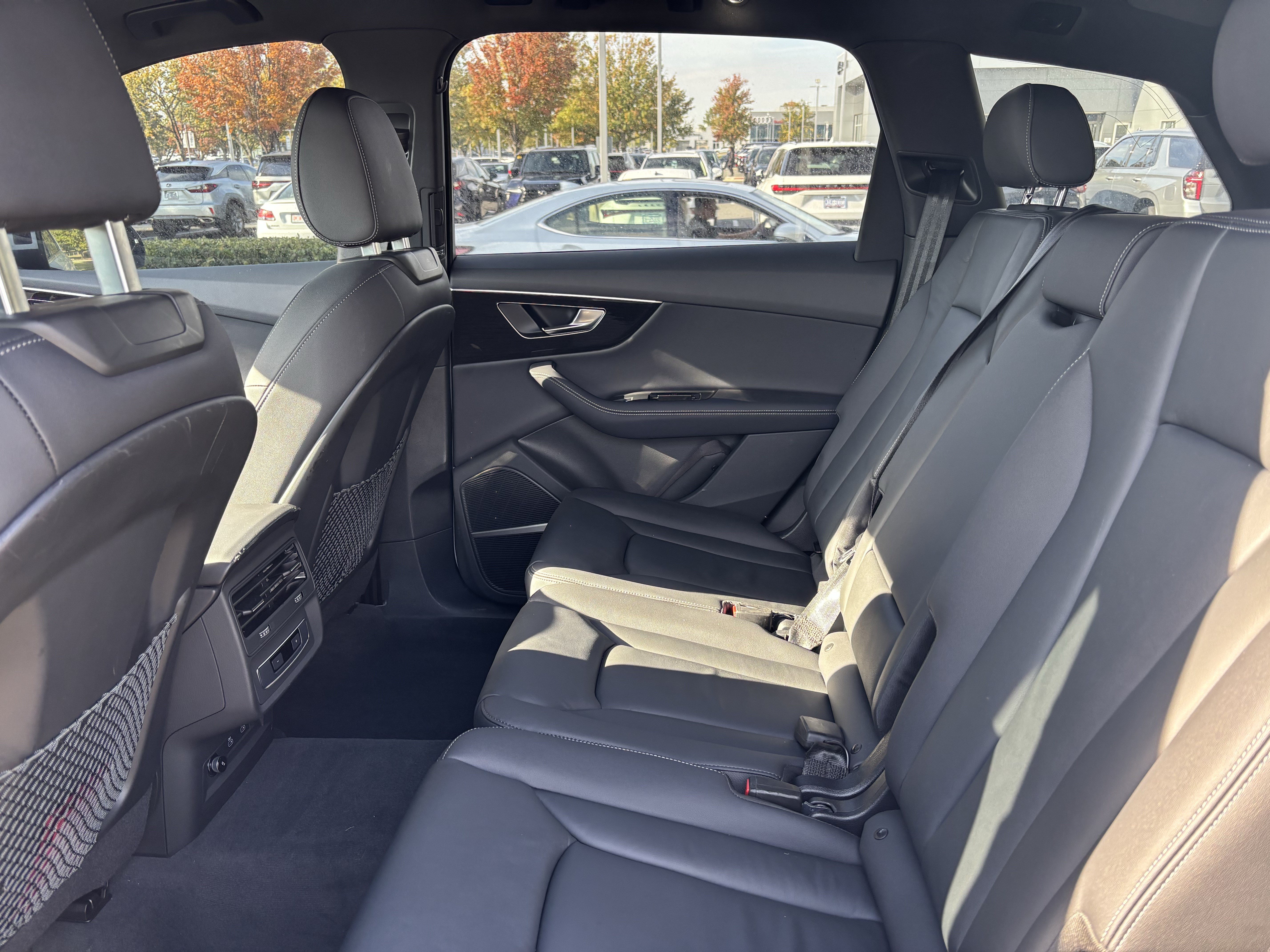 Used 2025 Audi Q7 3.0T Premium Plus w/ Premium Plus Package AWD/4WD image 19