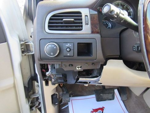 Used 2009 GMC Yukon Denali image 11