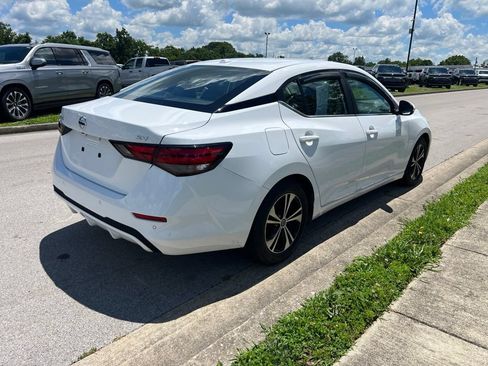Used 2023 Nissan Sentra SV FWD image 3