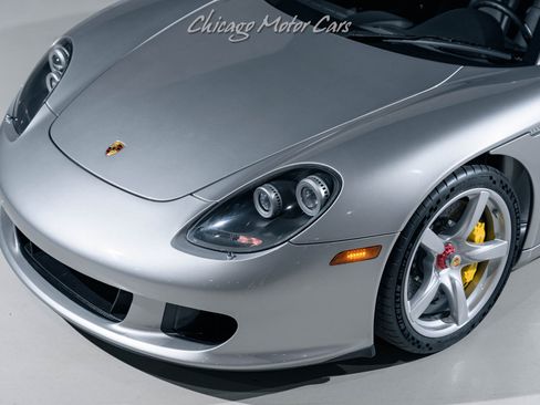 Used 2005 Porsche Carrera GT RWD image 31
