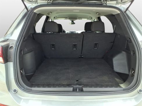 Used 2023 Chevrolet Equinox LT image 10