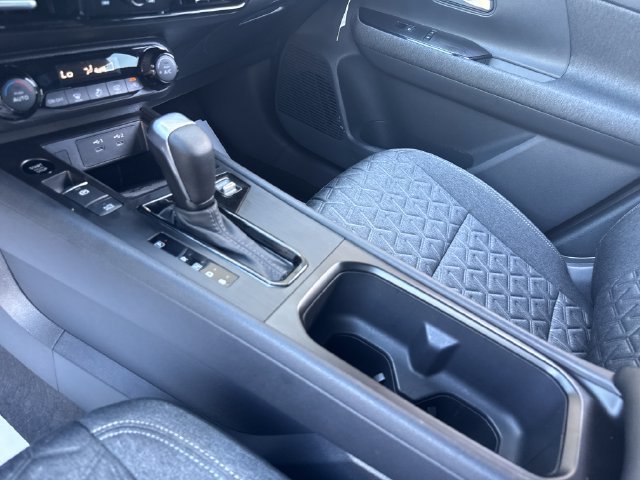 Used 2026 Nissan Kicks SV FWD image 24