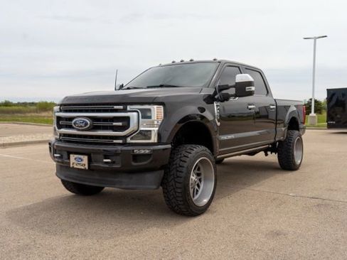 Used 2020 Ford F250 Platinum AWD/4WD image 3