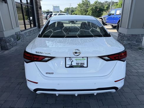 Used 2021 Nissan Sentra S image 3