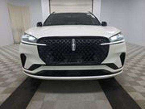 Used 2025 Lincoln Aviator Black Label w/ Jet Appearance Package AWD/4WD image 3
