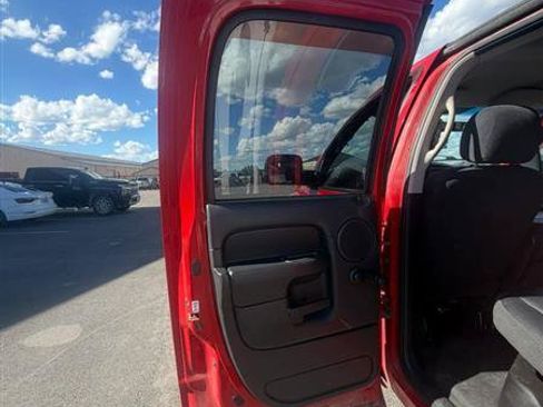 Used 2004 Dodge Ram 2500 Truck ST w/ Trailer Tow Group AWD/4WD image 17