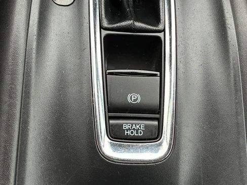 Used 2022 Honda HR-V EX image 25