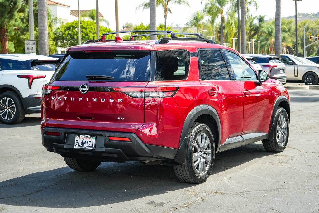 Used 2024 Nissan Pathfinder SV FWD image 6