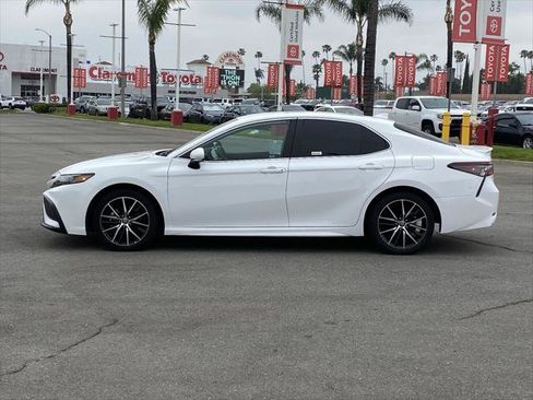 Certified 2024 Toyota Camry SE w/ Convenience Package image 2