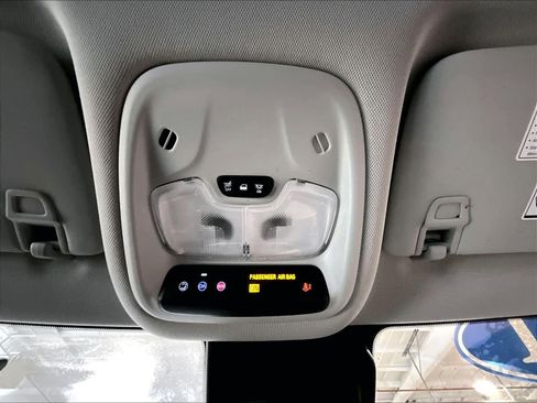 Used 2021 Chevrolet TrailBlazer LS image 23