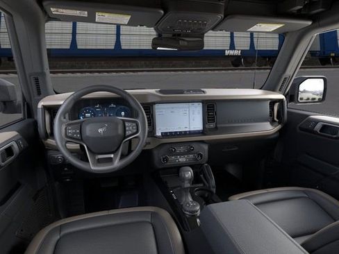 New 2026 Ford Bronco Big Bend w/ Black Diamond Package AWD/4WD image 9