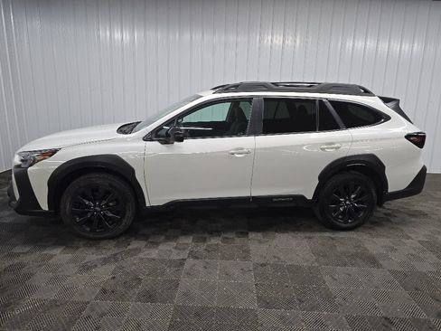 Used 2025 Subaru Outback Onyx Edition w/ Popular Package #2 AWD/4WD image 5