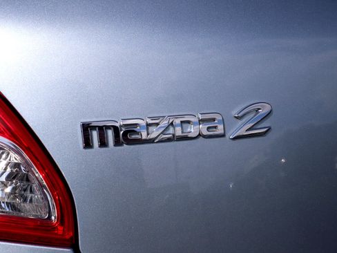 Used 2013 MAZDA MAZDA2 Sport image 23