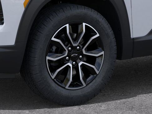 New 2026 Chevrolet TrailBlazer ACTIV w/ Convenience Package AWD/4WD image 9