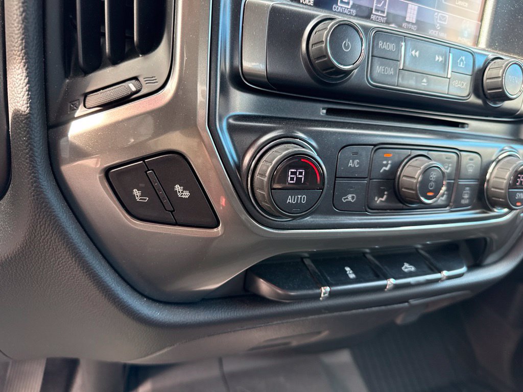 Used 2018 Chevrolet Silverado 1500 LT w/ All Star Edition AWD/4WD image 35