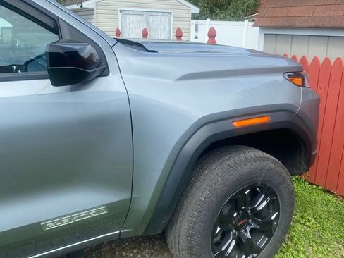 Used 2025 GMC Canyon Elevation w/ Convenience Package AWD/4WD image 8