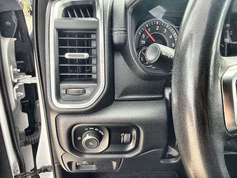 Used 2024 RAM 1500 Laramie RWD image 17