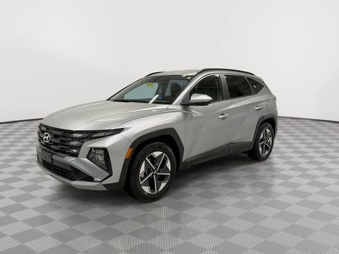Used 2025 Hyundai Tucson SEL FWD image 6