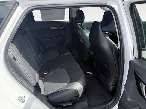 New 2025 Kia EV6 Light w/ Light LR Technology Package image 18