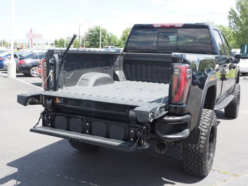 Used 2025 GMC Sierra 3500 AT4 w/ AT4 Premium Plus Package AWD/4WD image 18