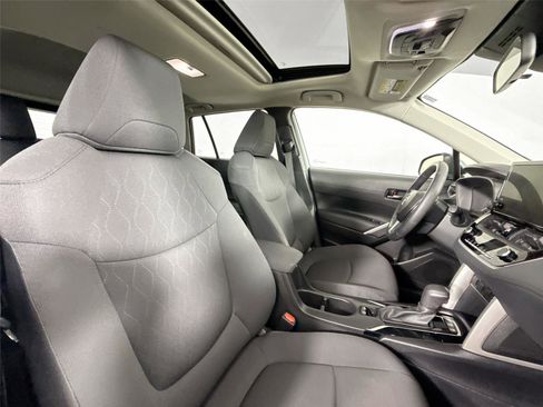 Certified 2023 Toyota Corolla Cross LE image 49