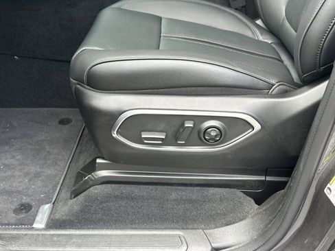 New 2026 Jeep Grand Wagoneer 4WD image 10