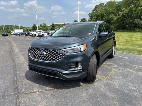 Certified 2023 Ford Edge SEL w/ Convenience Package image 4