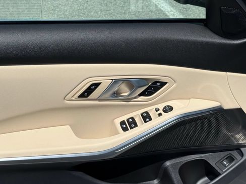 Certified 2025 BMW 330i Sedan RWD image 20
